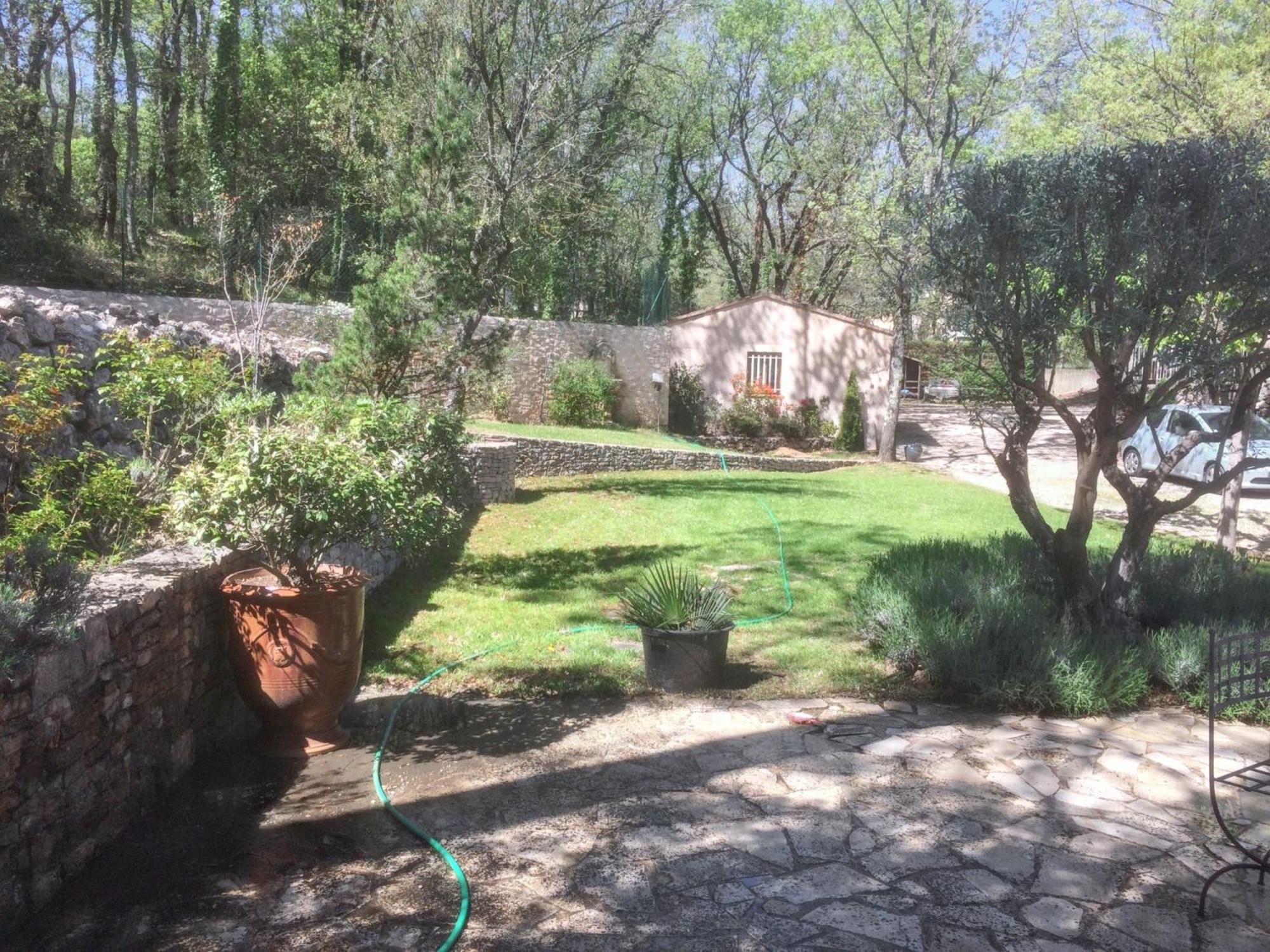 Villa Spacieuse Avec Piscine A Saint Maximin Екстер'єр фото
